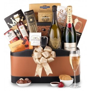 the-grand-champagne-basket-one-moet-chandon-champagne
